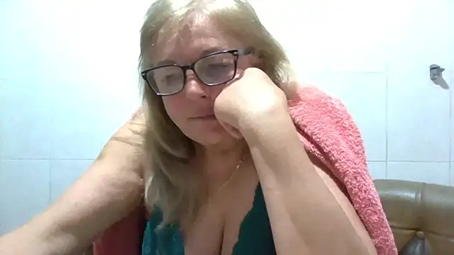 LinaLight88 online show from March 2026 07:52:02 PM