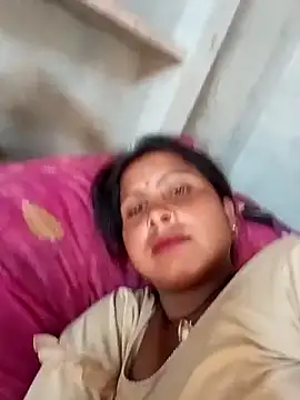 Snapshot of Shreya_pandit chatting on May 2026 11:37:01 AM Shreya pandit online show from May 2026 11:37:01 AM
