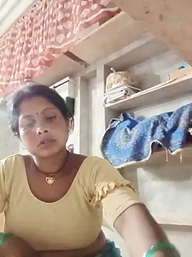 Snapshot of Shreya_pandit chatting on May 2026 12:08:02 AM Shreya pandit online show from May 2026 12:08:02 AM