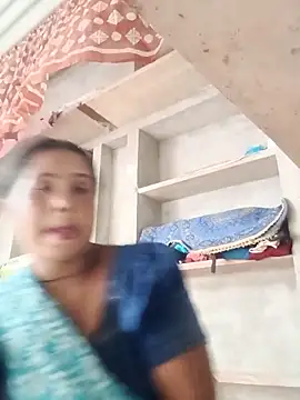 Snapshot of Shreya_pandit chatting on May 2026 10:52:02 AM Shreya pandit online show from May 2026 10:52:02 AM