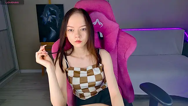 WeksaMur online show from December 2025 11:28:02 AM