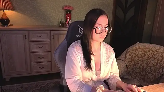 Snapshot of AnneAverry chatting on February 2026 09:38:01 AM AnneAverry online show from February 2026 09:38:01 AM