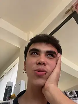 Kheyler 1 online show from March 2026 10:25:01 PM