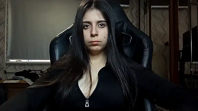 WaltraudPattie online show from February 2026 12:15:01 AM