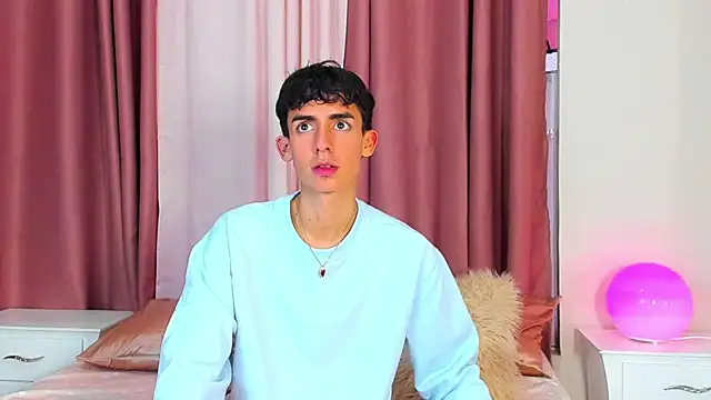 Snapshot of starboyy_77 chatting on January 2026 01:16:01 PM starboyy 77 online show from January 2026 01:16:01 PM