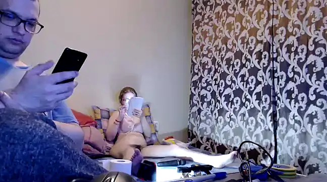 yunis32 online show from March 2025 06:44:01 PM