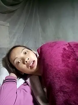 Snapshot of Andrea-688 chatting on December 2025 12:18:02 AM Andrea-688 online show from December 2025 12:18:02 AM