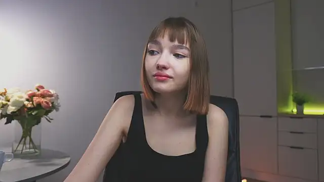 Leyla crsh online show from April 2026 05:32:02 AM