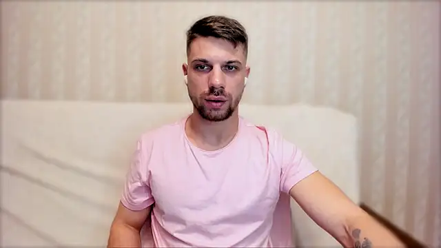 Tony Wolf online show from April 2026 09:01:01 PM