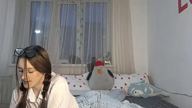 Snapshot of LisaBoddy chatting on February 2026 12:09:02 PM LisaBoddy online show from February 2026 12:09:02 PM