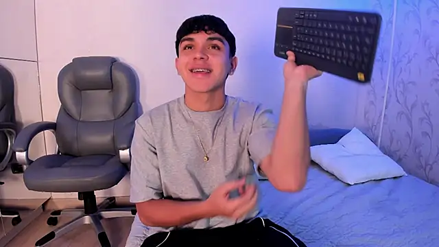  TaylorBlack online show from February 2026 11:39:01 AM