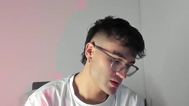 charlie dicker online show from February 2026 11:34:02 PM