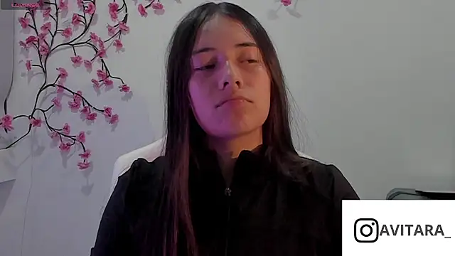 vanesita  online show from June 2026 11:36:01 PM