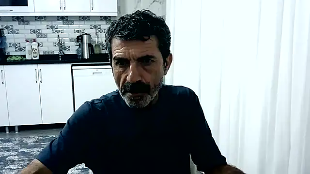 Snapshot of kobra21turki chatting on May 2026 10:44:02 PM kobra21turki online show from May 2026 10:44:02 PM