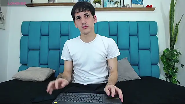 Snapshot of boy_Dirty_X chatting on April 2026 02:51:02 AM boy Dirty X online show from April 2026 02:51:02 AM
