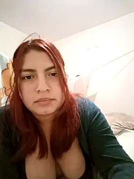 LUNARB23 online show from December 2025 06:09:01 AM