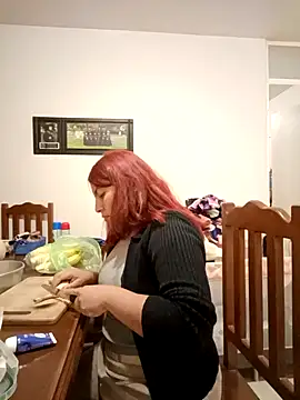 LUNARB23 online show from December 2025 06:20:02 AM