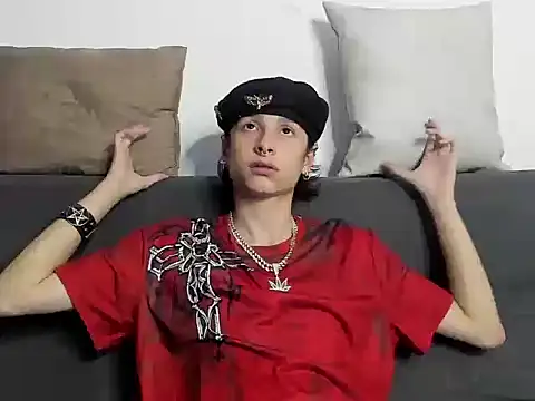 Snapshot of cirosky_elchicopolla chatting on December 2025 03:46:02 AM cirosky elchicopolla online show from December 2025 03:46:02 AM