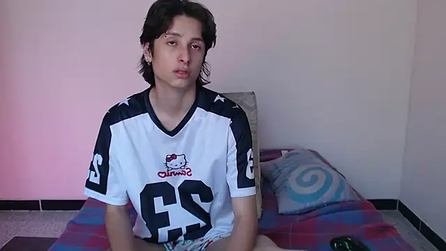 Snapshot of cirosky_elchicopolla chatting on February 2026 04:22:02 PM cirosky elchicopolla online show from February 2026 04:22:02 PM