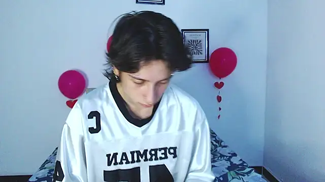 Snapshot of cirosky_elchicopolla chatting on February 2026 04:08:01 AM cirosky elchicopolla online show from February 2026 04:08:01 AM