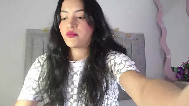 Snapshot of Lauri_thx chatting on January 2026 02:19:01 PM Lauri thx online show from January 2026 02:19:01 PM