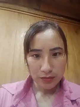 Snapshot of Belinda-686 chatting on December 2025 01:00:01 AM Belinda-686 online show from December 2025 01:00:01 AM