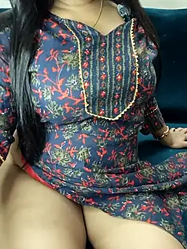 Snapshot of SSiya- chatting on June 2026 06:47:01 PM SSiya- online show from June 2026 06:47:01 PM