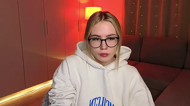 Snapshot of Aurelia_Voss chatting on February 2026 05:58:01 AM Aurelia Voss online show from February 2026 05:58:01 AM