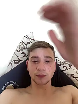 Snapshot of Fantastic6 chatting on March 2026 05:11:01 AM Fantastic6 online show from March 2026 05:11:01 AM