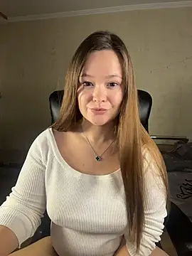 Snapshot of CaramelleSugarr chatting on December 2025 05:31:02 PM CaramelleSugarr online show from December 2025 05:31:02 PM