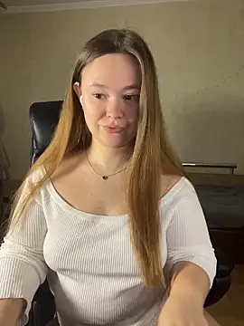 CaramelleSugarr online show from April 2026 02:33:01 PM