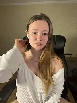 CaramelleSugarr online show from April 2026 07:44:02 PM