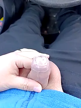 Snapshot of AlcorMad chatting on January 2026 11:03:02 AM AlcorMad online show from January 2026 11:03:02 AM