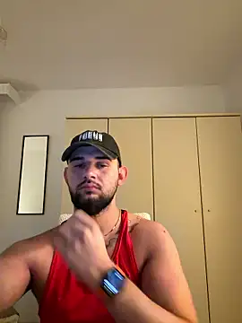 Snapshot of LunaFoxTip chatting on January 2026 06:57:02 PM LunaFoxTip online show from January 2026 06:57:02 PM