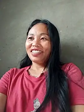 Snapshot of Maikha08 chatting on May 2026 01:56:01 AM Maikha08 online show from May 2026 01:56:01 AM