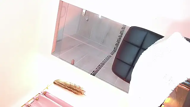 stephanie sweett online show from January 2026 05:02:02 AM