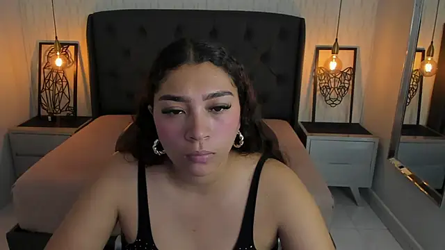 Snapshot of angelinemore chatting on February 2026 07:29:01 PM angelinemore online show from February 2026 07:29:01 PM