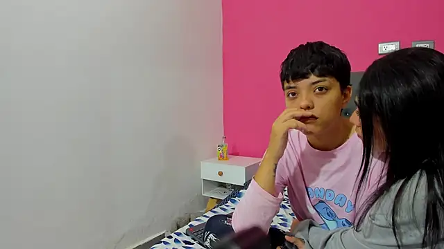 Snapshot of ariloe_quintero chatting on February 2026 01:43:01 PM ariloe quintero online show from February 2026 01:43:01 PM