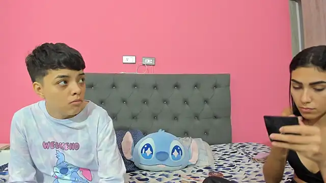 Snapshot of ariloe_quintero chatting on February 2026 12:42:02 PM ariloe quintero online show from February 2026 12:42:02 PM