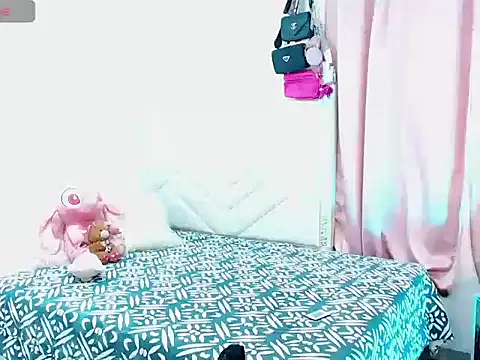 Snapshot of titania1502 chatting on December 2025 05:31:02 PM titania1502 online show from December 2025 05:31:02 PM