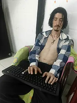 sk8-boy online show from April 2026 04:12:01 PM