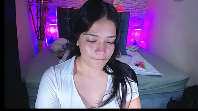 Valeri hot22 online show from April 2026 10:01:02 PM