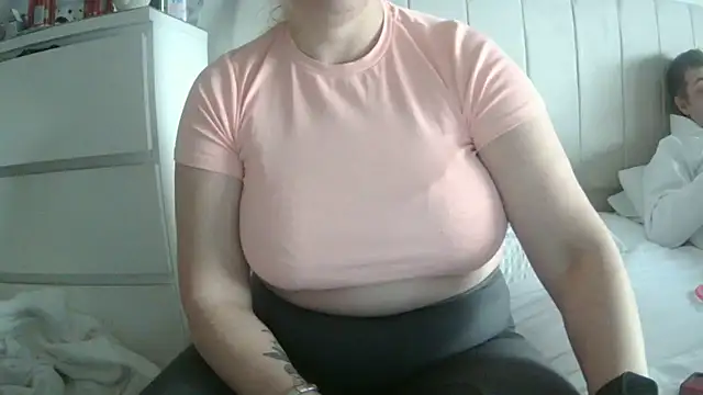 Snapshot of theblondecocklover chatting on January 2026 10:09:02 AM theblondecocklover online show from January 2026 10:09:02 AM