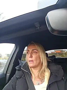 Snapshot of theblondecocklover chatting on January 2026 09:15:02 AM theblondecocklover online show from January 2026 09:15:02 AM