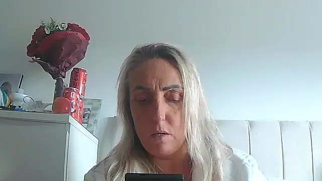 Snapshot of theblondecocklover chatting on June 2026 03:23:02 PM theblondecocklover online show from June 2026 03:23:02 PM