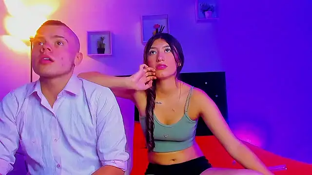 Max and pandora online show from January 2026 07:38:01 PM