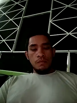 Snapshot of Gloryholeroom chatting on February 2026 09:13:01 PM Gloryholeroom online show from February 2026 09:13:01 PM