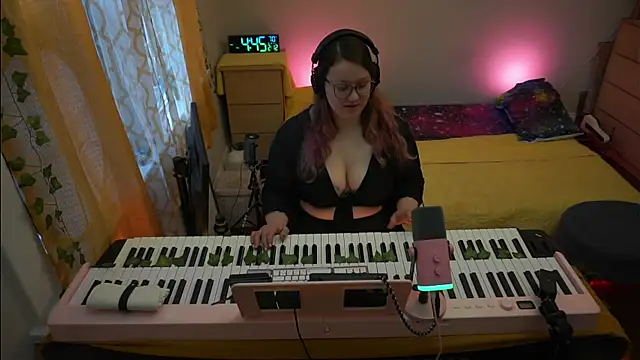 Snapshot of FireproofCuriousiteaze chatting on February 2026 09:43:01 PM FireproofCuriousiteaze online show from February 2026 09:43:01 PM