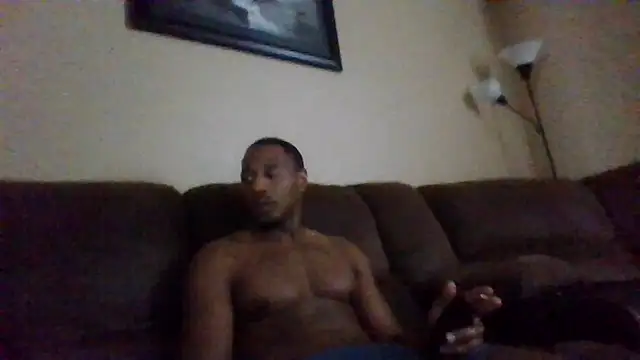 Snapshot of KingDes55 chatting on April 2026 06:27:01 PM KingDes55 online show from April 2026 06:27:01 PM