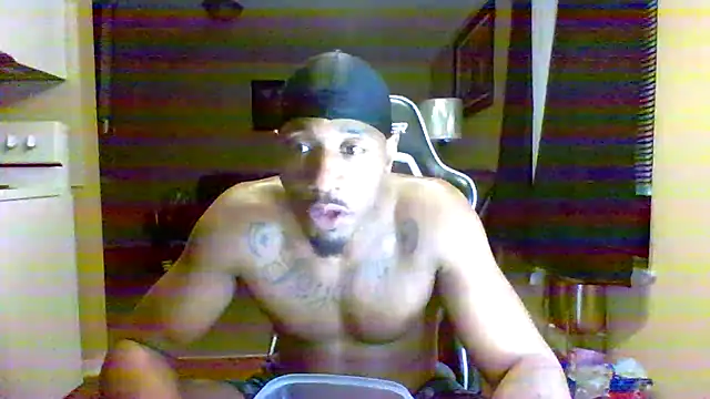 Snapshot of KingDes55 chatting on May 2026 03:02:01 AM KingDes55 online show from May 2026 03:02:01 AM
